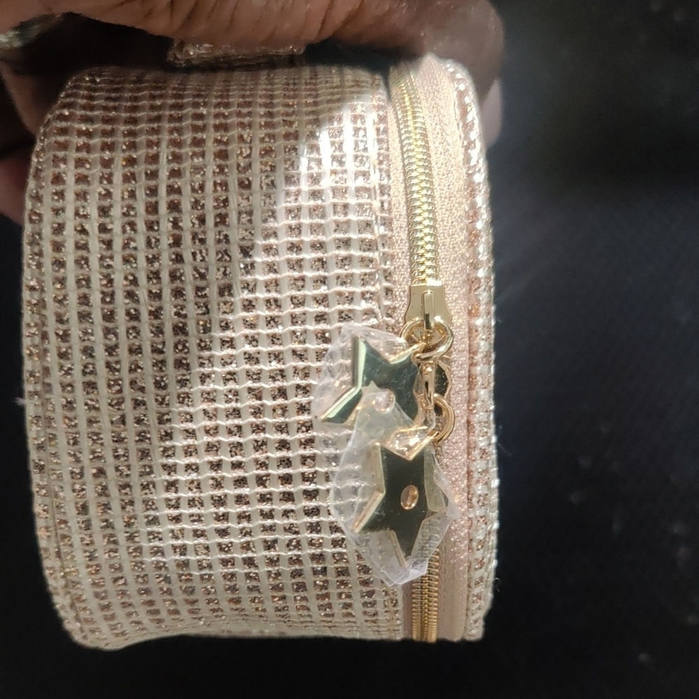 Shimmering Christin Doir Gold Clutch with Star Emblem - Picture 7 of 14